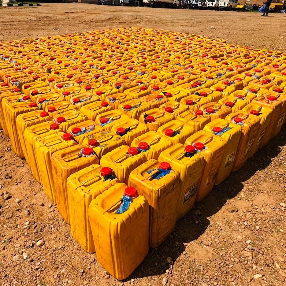 SIC apreende 120 mil litros de combustível clandestino no Cazenga
