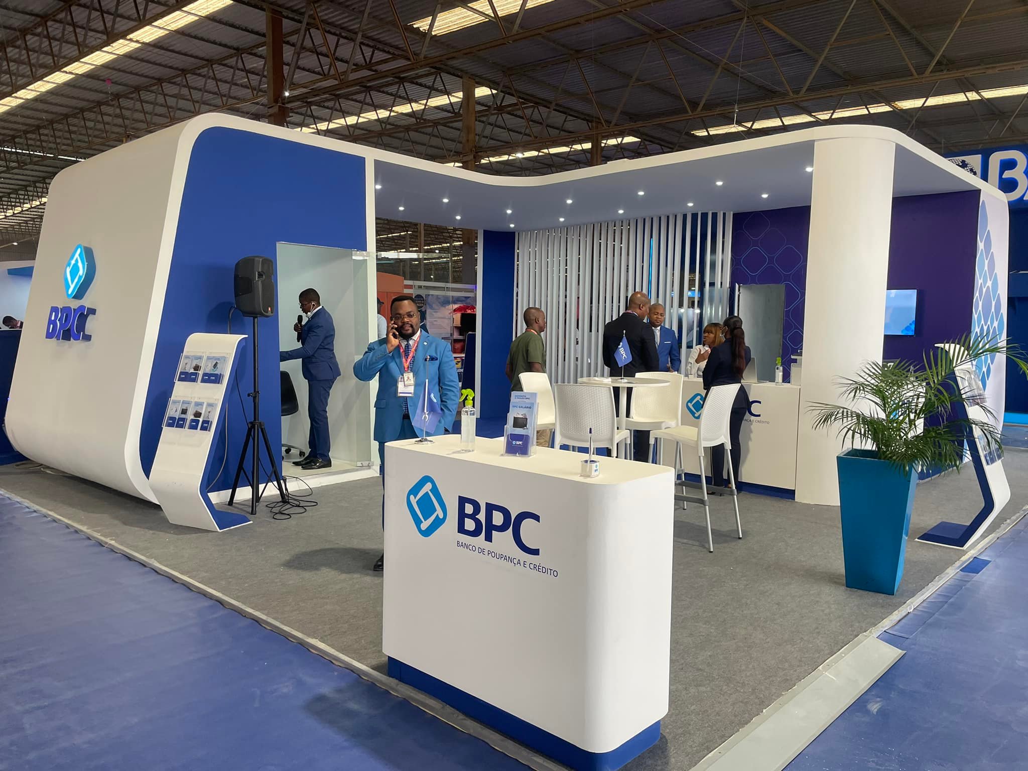 BPC exige às empresas que viram os seus bens vandalizados e pilhados em Julho pagamento do empréstimo em 12 meses