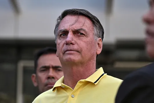 Nova cirurgia de Bolsonaro abre ‘guerra’ entre juiz e médicos